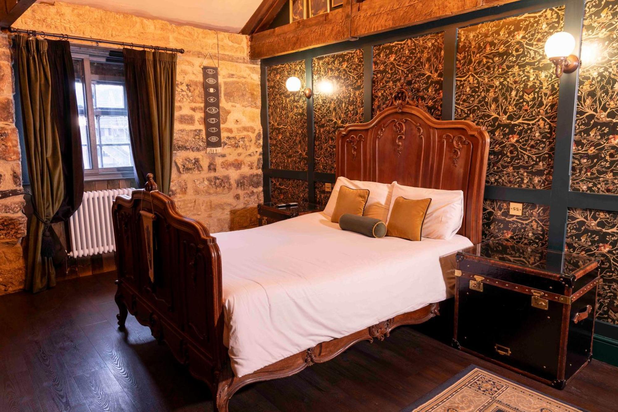 The Dirty Bottles Hotel Alnwick Exteriör bild