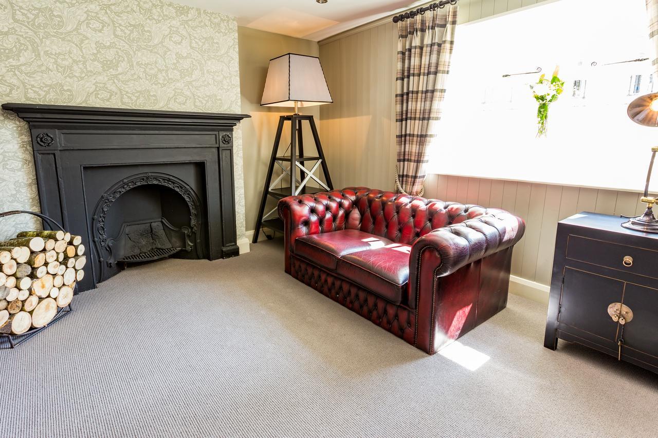 The Dirty Bottles Hotel Alnwick Exteriör bild